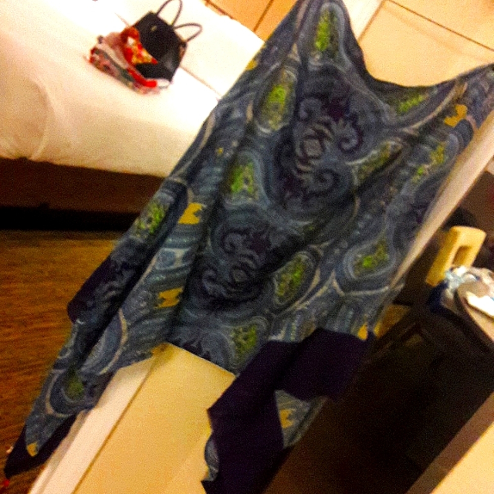 NWT OILILY O/S O-ROSE BLUE/FLORAL PRINT INDIAN SCARF SHAWL NEW